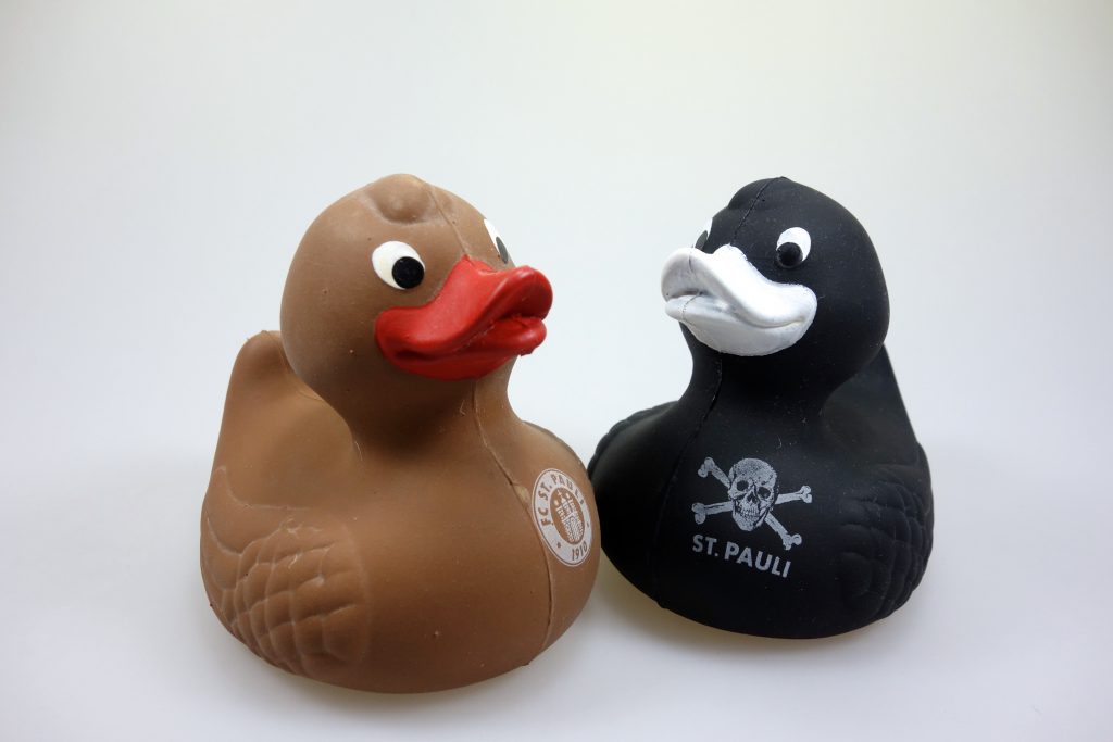St. Pauli Badeenten in Berlin kaufen